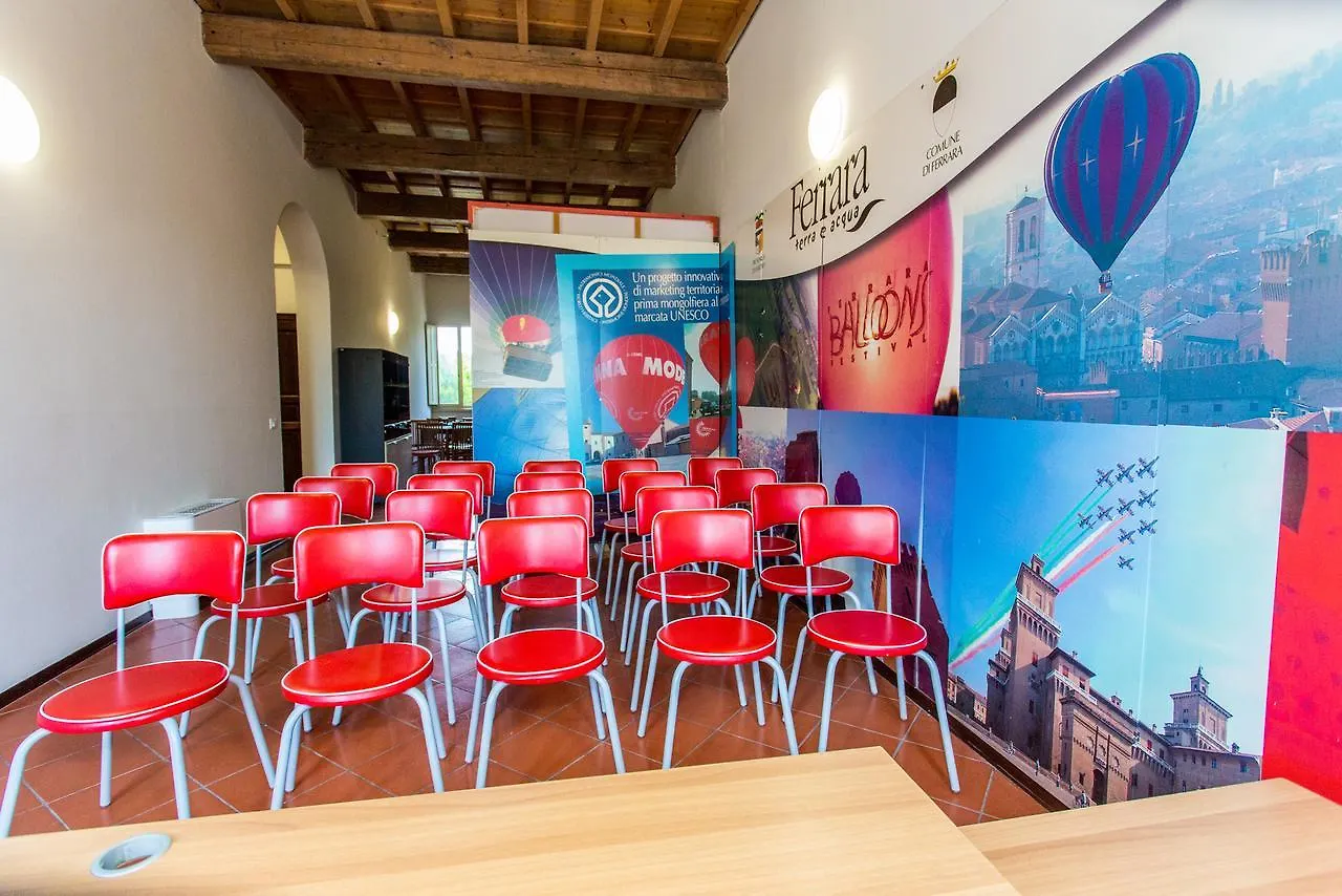 Student'S Hostel Estense Ferrara Italy
