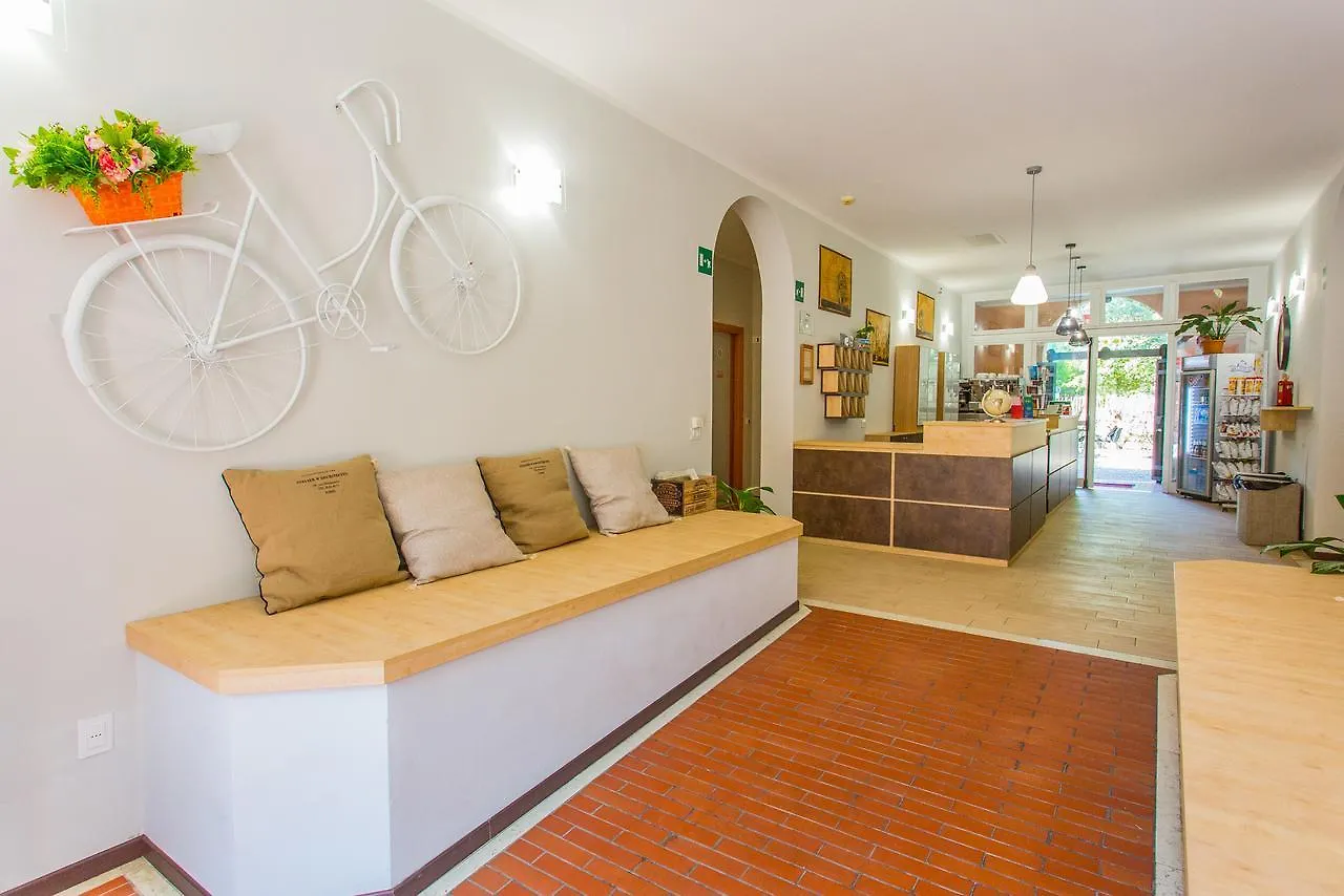 Student'S Hostel Estense Ferrara Italy